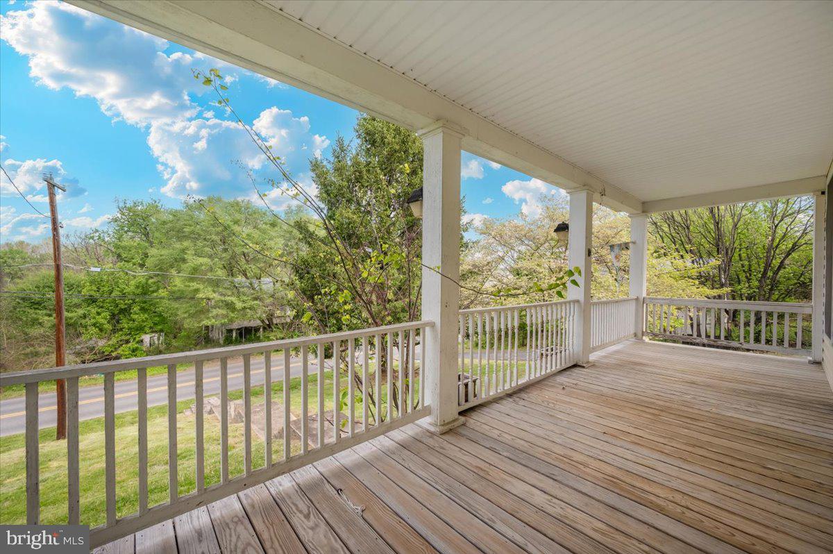 HALLTOWN - Residential