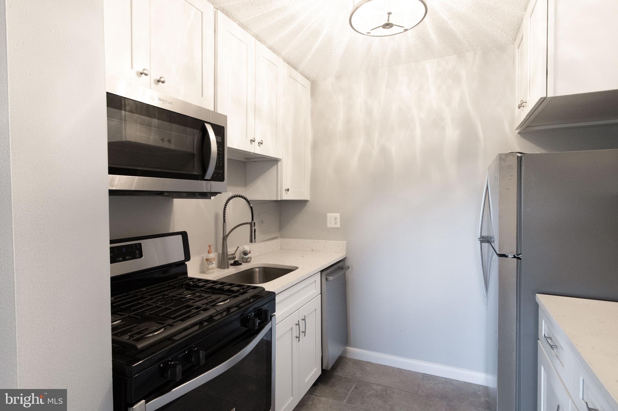 PARC EAST - Residential Lease