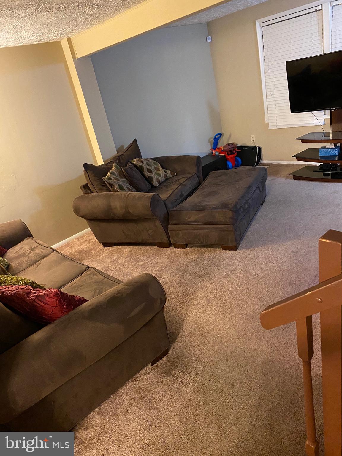 WILLOW HILLS - Residential