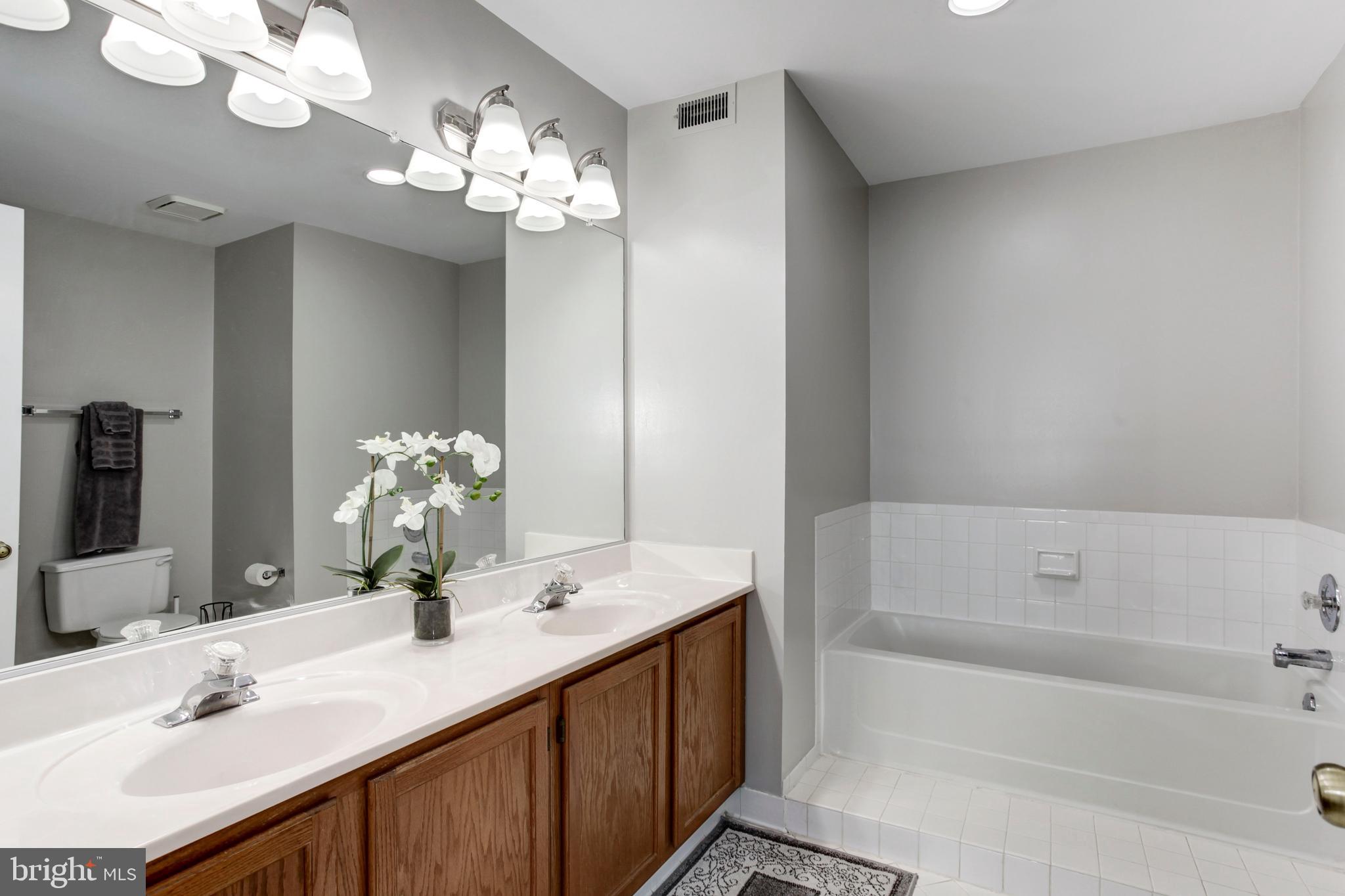 SOMERSET AT WESTRIDGE - Residential