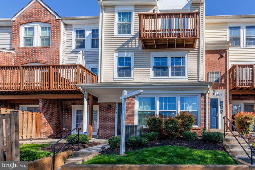 ##Multiple offers received. Seller will be reviewing offers this evening.## Don't miss the chance to visit this lovely 3 level townhome condo in sought after Westridge neighborhood.    It will not last long! Main level features living room, dining room,  and a kitchen with plenty of cabinet space plus a great size recreation room.  Fresh paint throughout the home and brand new flooring in Living and Dining room.  2 good sized bedrooms with a shared bathroom plus a laundry room are on the 1st upper level.  Wait until you see the large master bedroom with a vaulted ceiling, a large walk in closet plus a balcony on the 2nd upper level. Luxury master bathroom has double sink, tub and shower.  Enjoy great amenities with wonderful natural surroundings in the neighborhood. (HVAC - 2019, Windows - 2020). Somerset at Westridge has so many benefits for its residents. Community has pools, tennis courts, trails, tot lots and a clubhouse for every person to enjoy. Close to schools, shopping and dining, gym and everything.