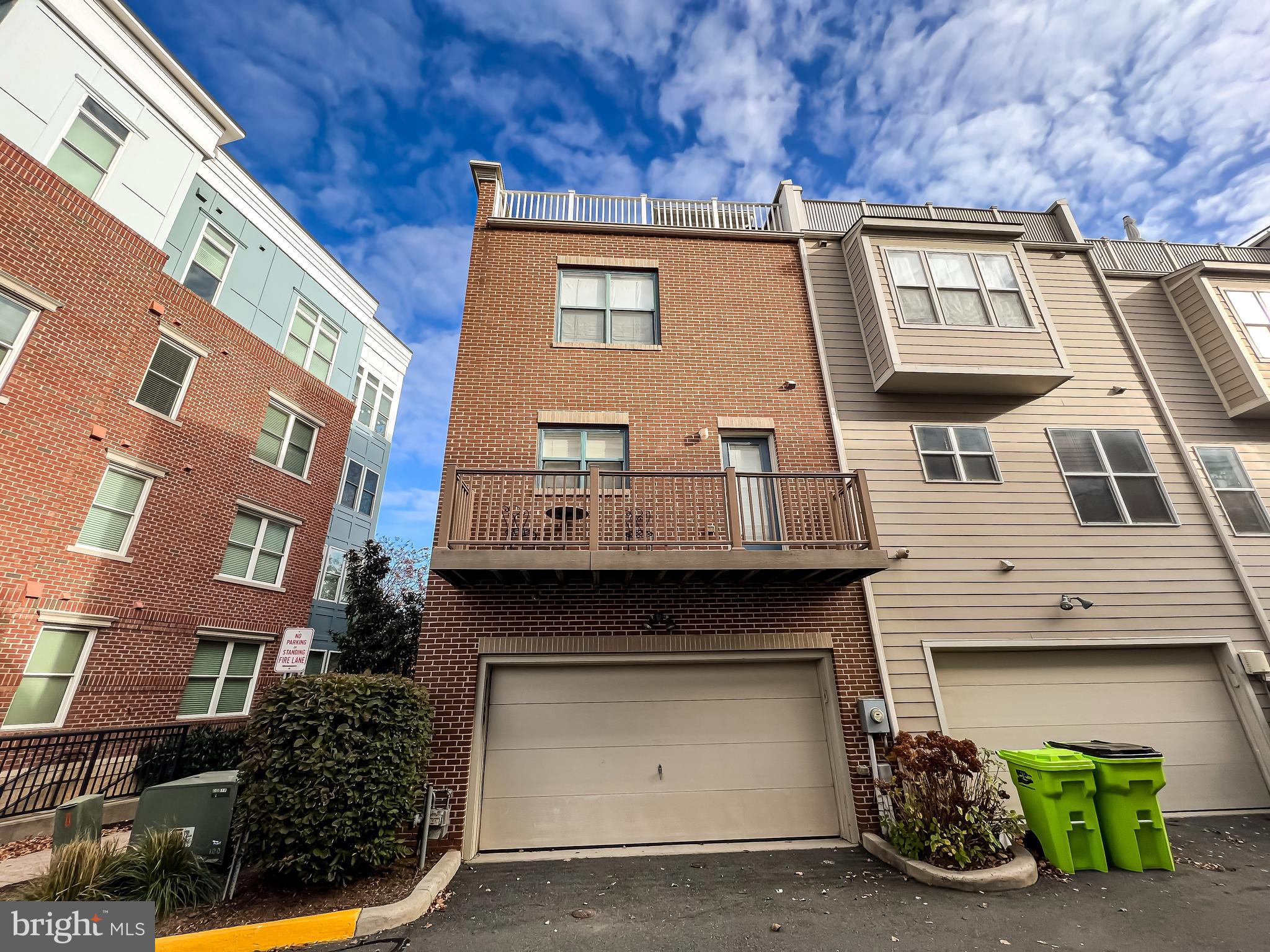 CENTERPOINTE - Residential Lease