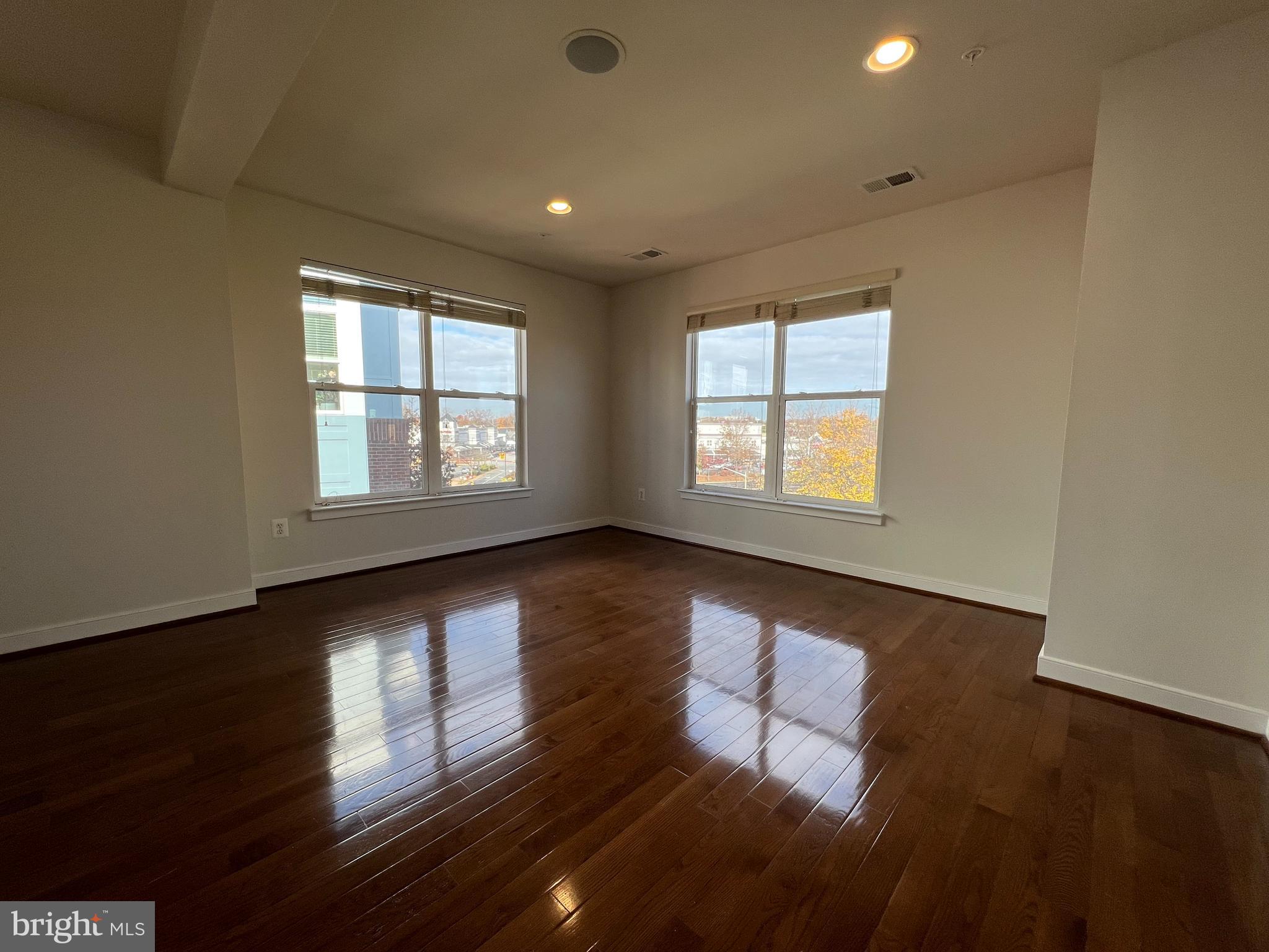 CENTERPOINTE - Residential Lease