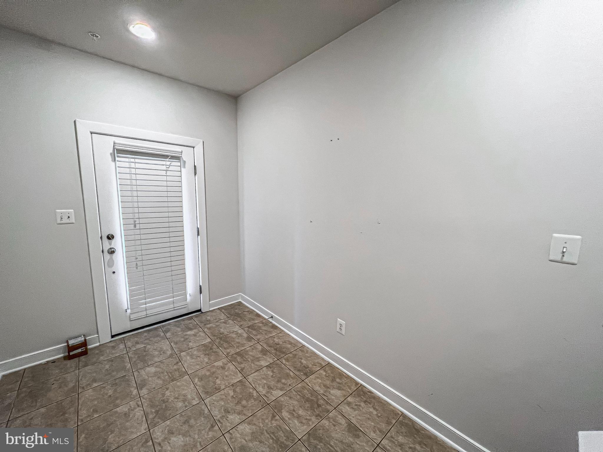 CENTERPOINTE - Residential Lease