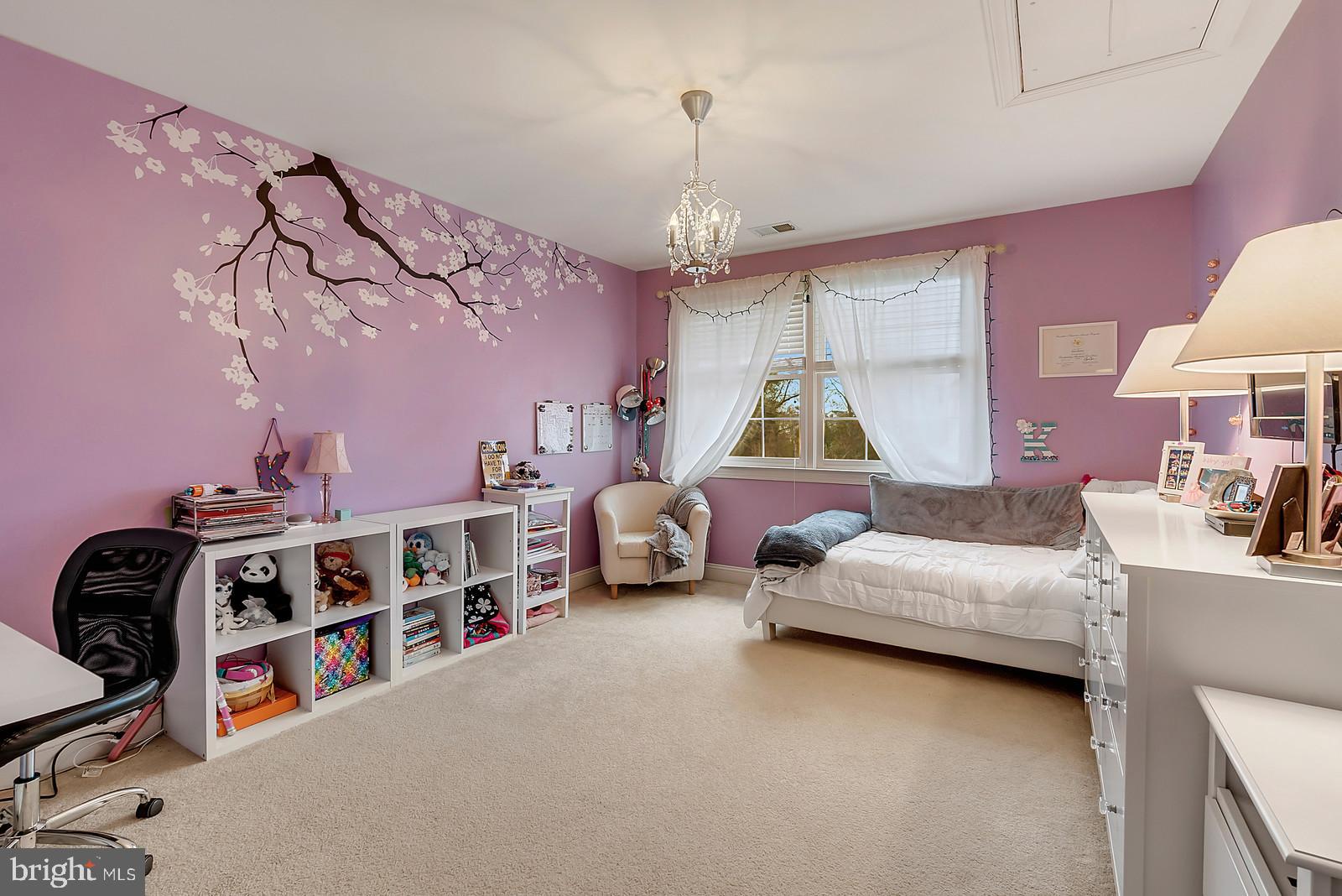 VICTORY LAKES - Residential