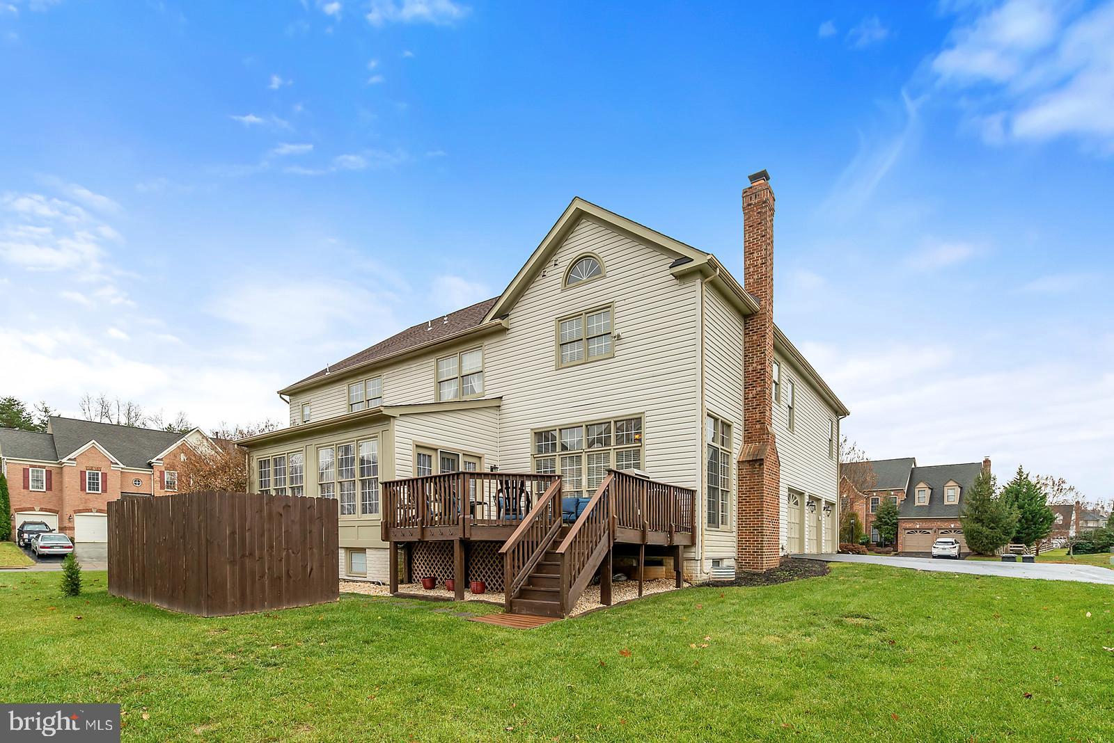 VICTORY LAKES - Residential