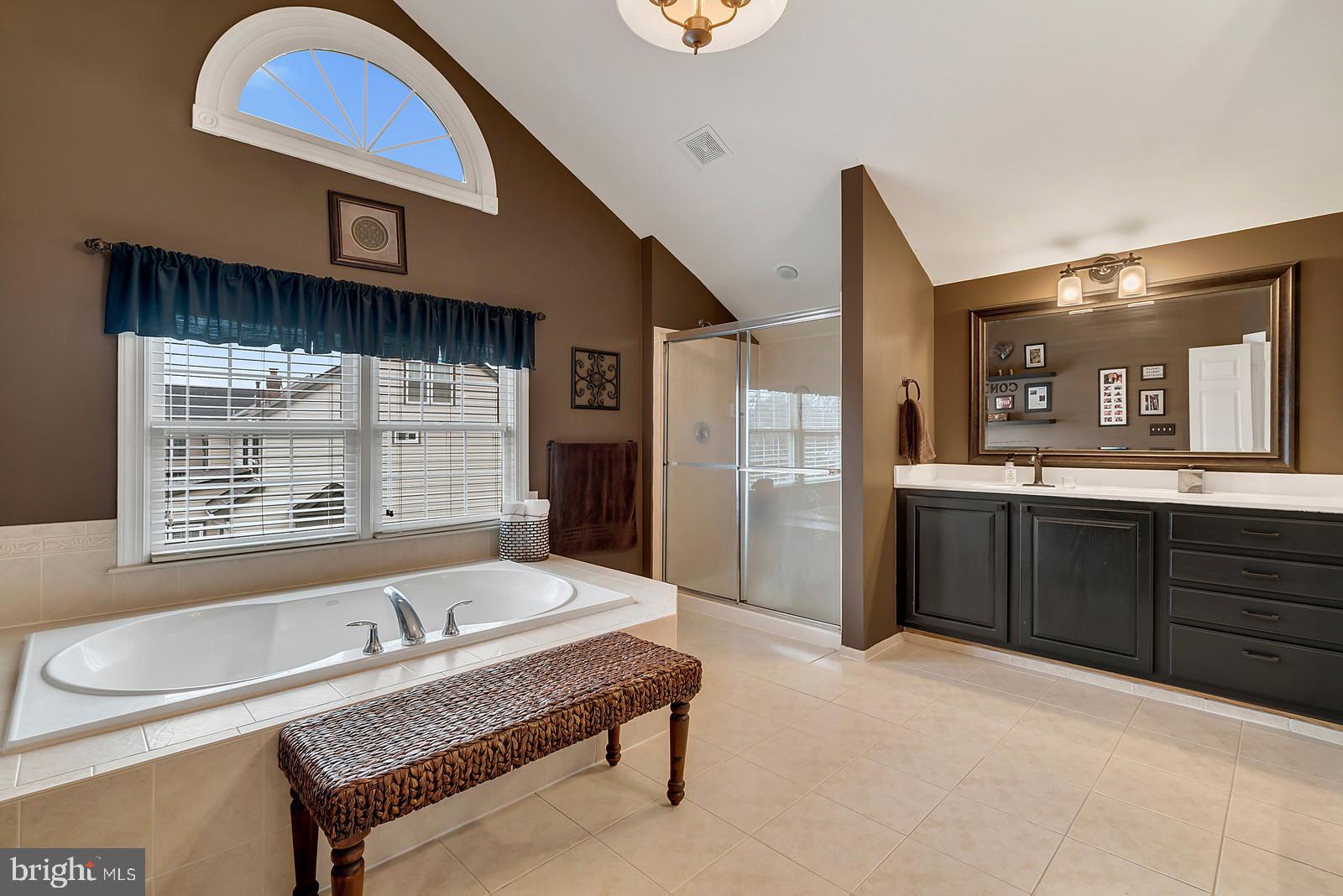 VICTORY LAKES - Residential