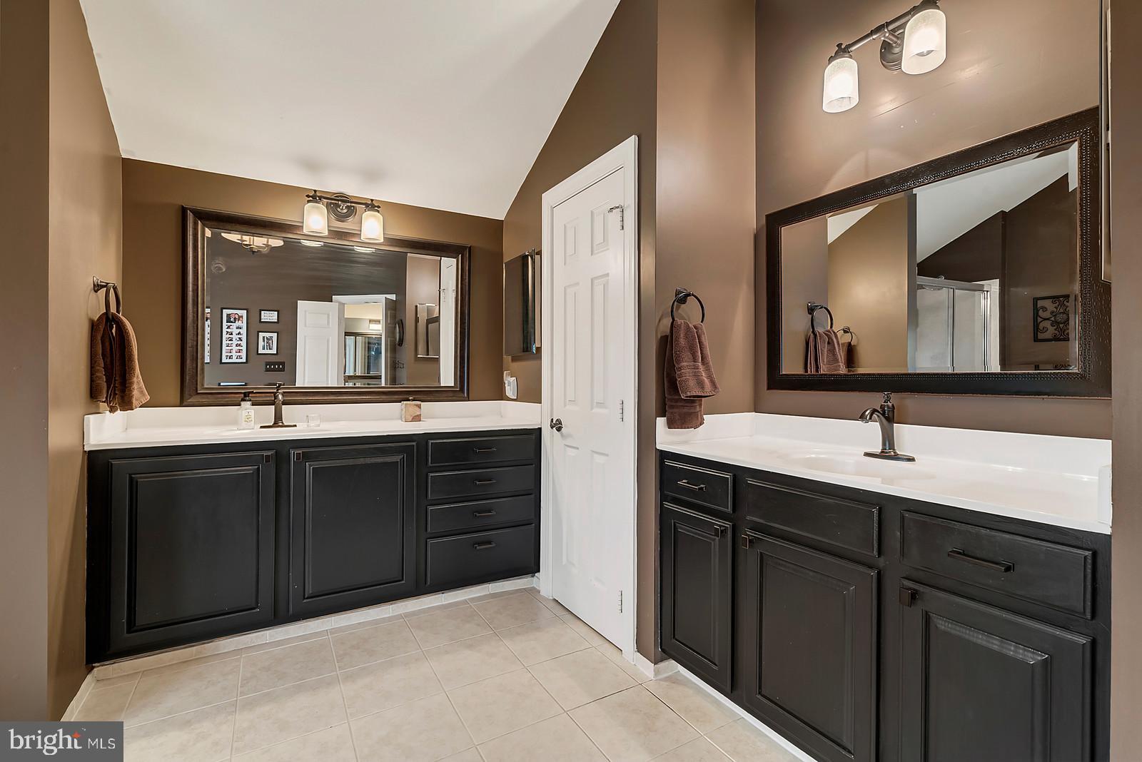 VICTORY LAKES - Residential