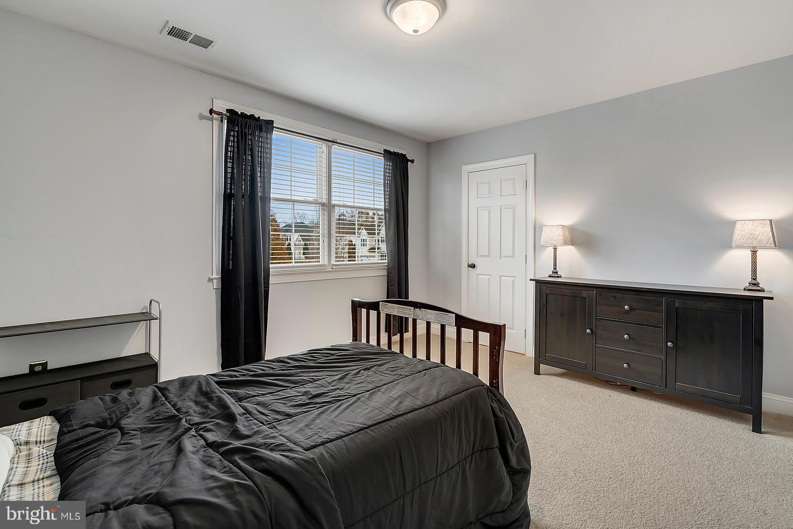 VICTORY LAKES - Residential