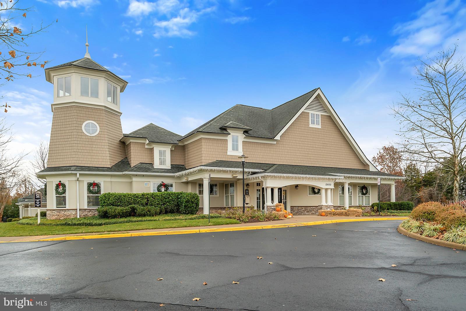 VICTORY LAKES - Residential