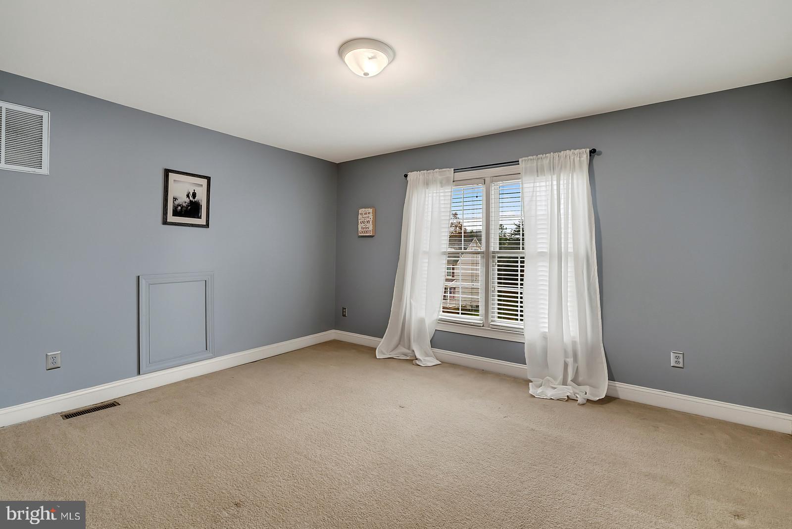 VICTORY LAKES - Residential