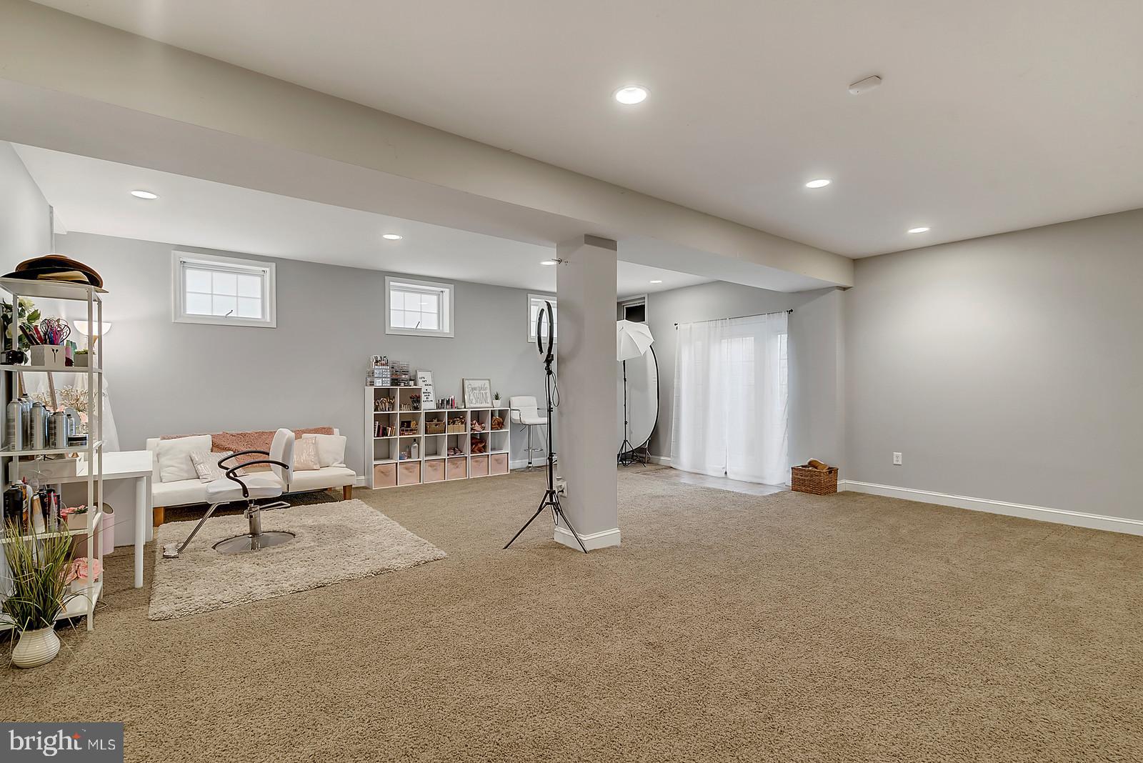 VICTORY LAKES - Residential