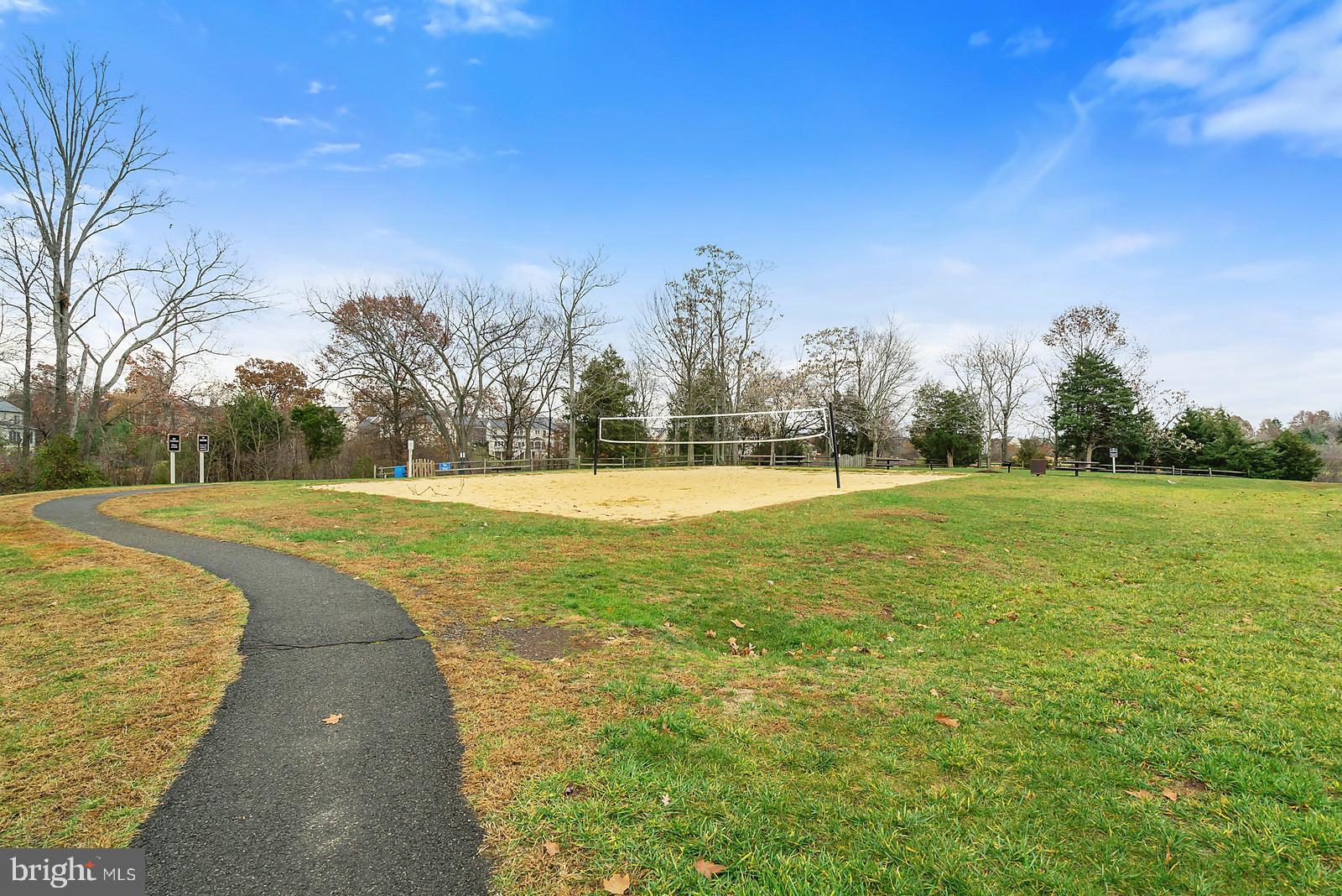 VICTORY LAKES - Residential