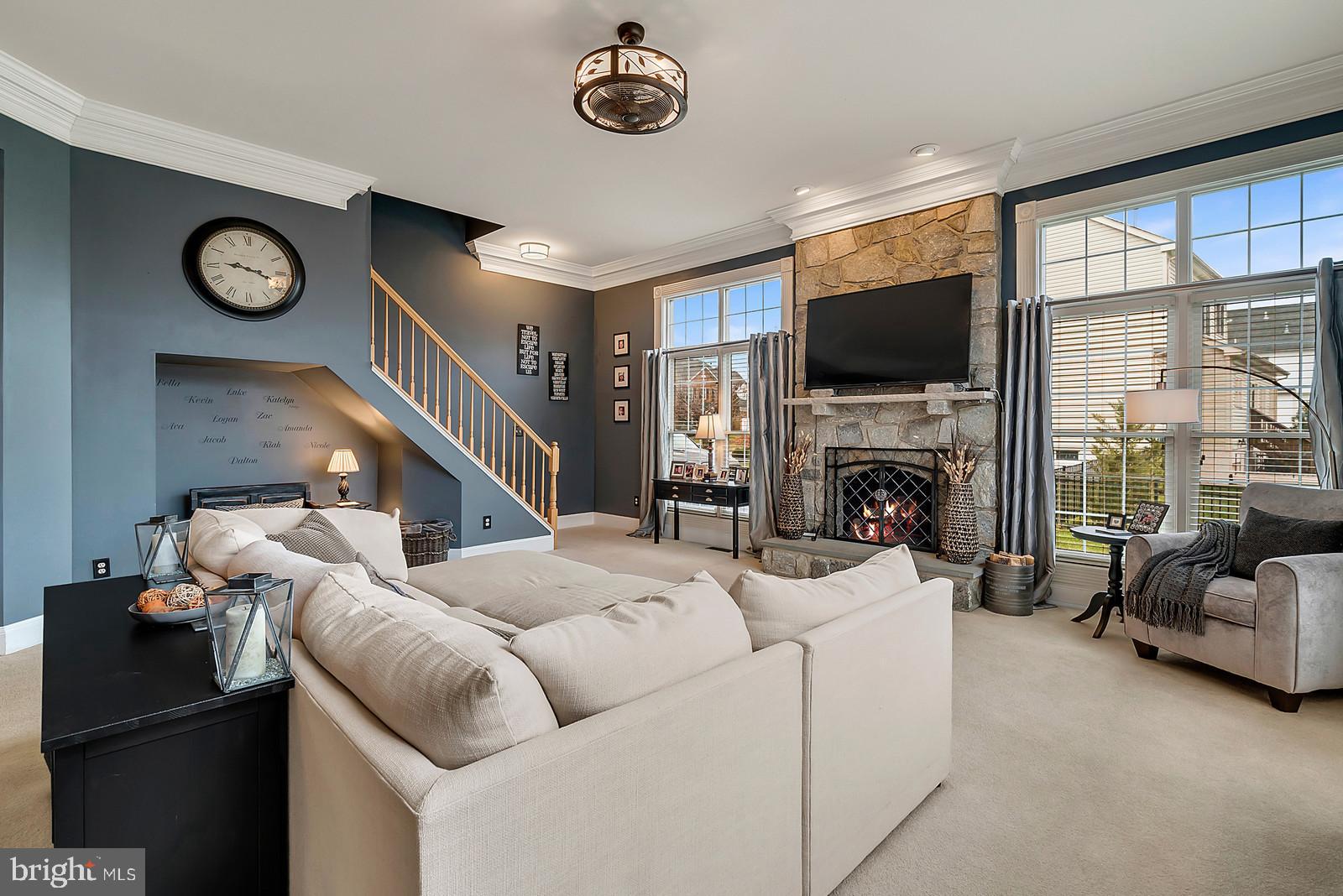 VICTORY LAKES - Residential