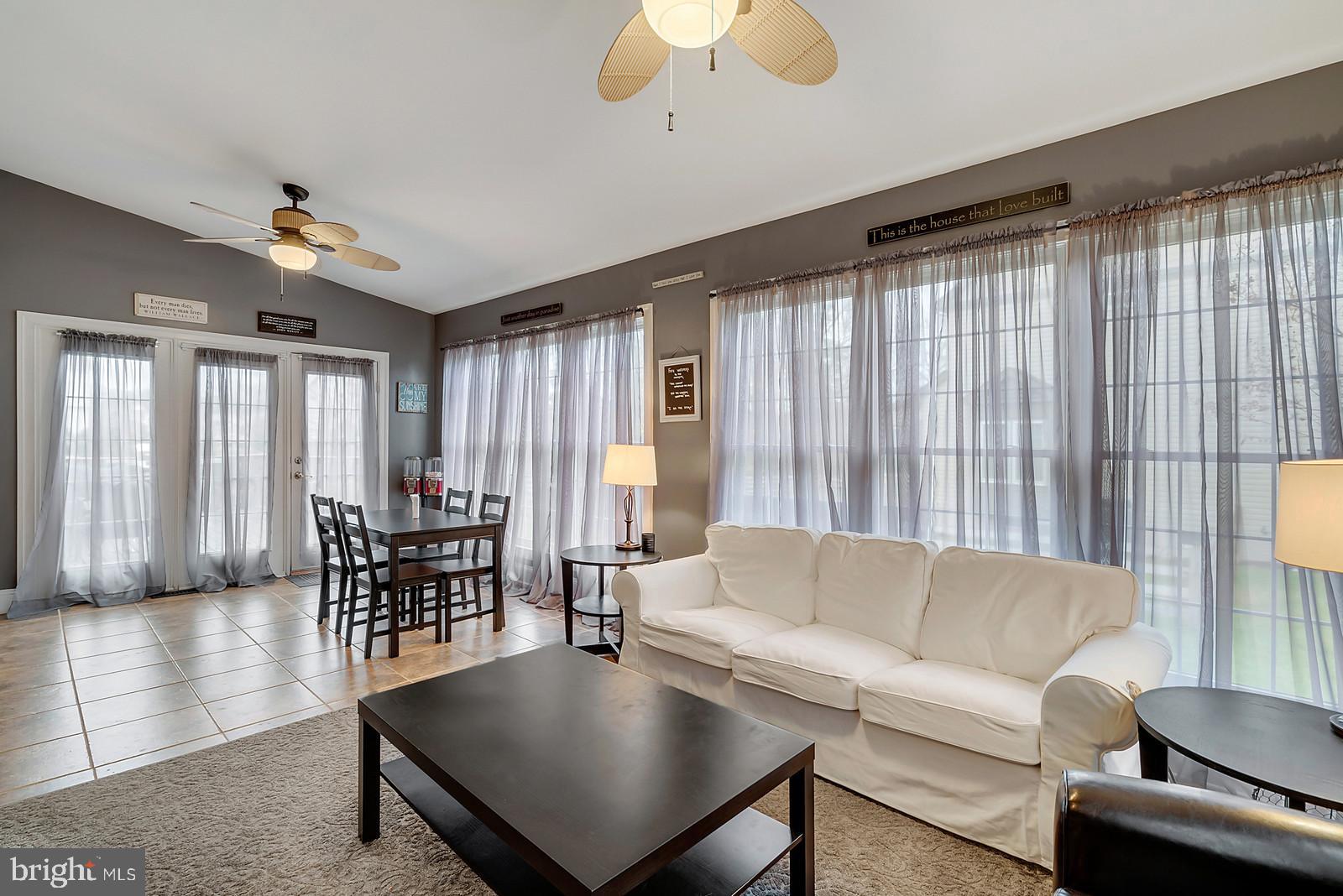 VICTORY LAKES - Residential