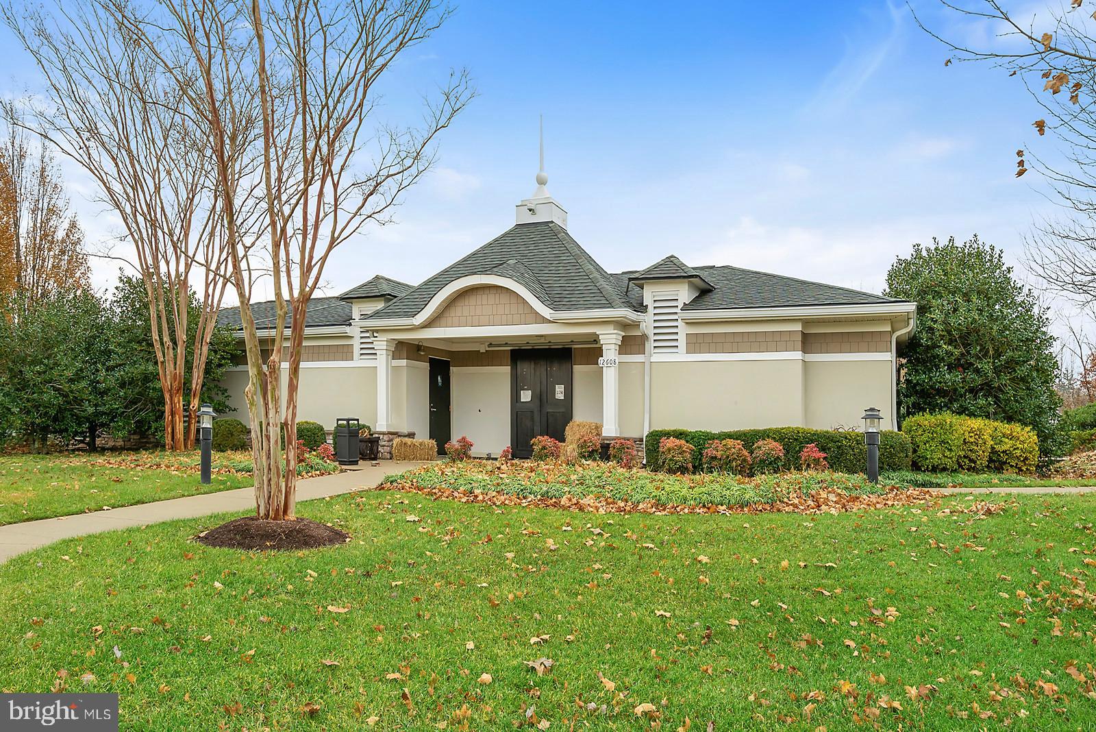 VICTORY LAKES - Residential