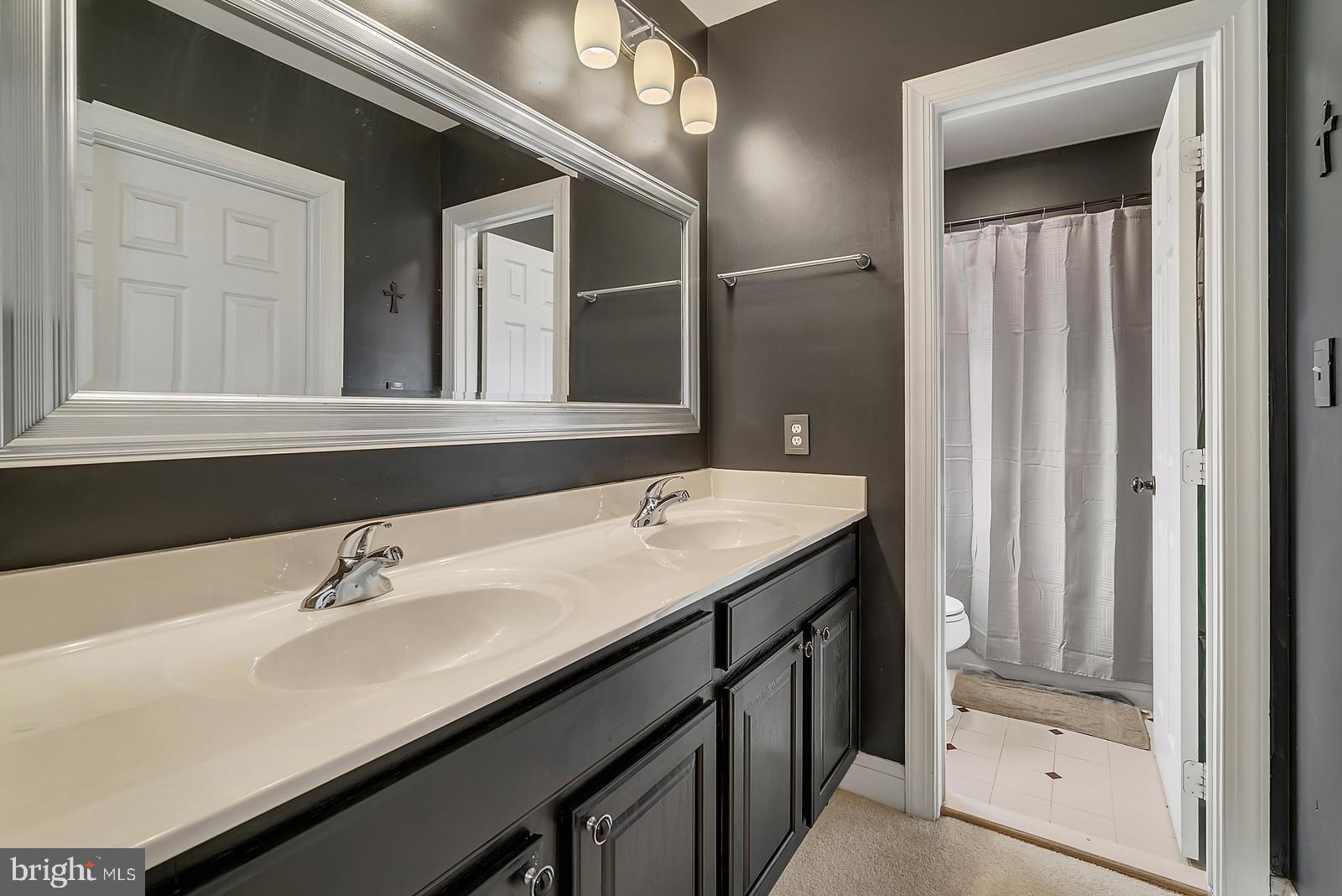 VICTORY LAKES - Residential