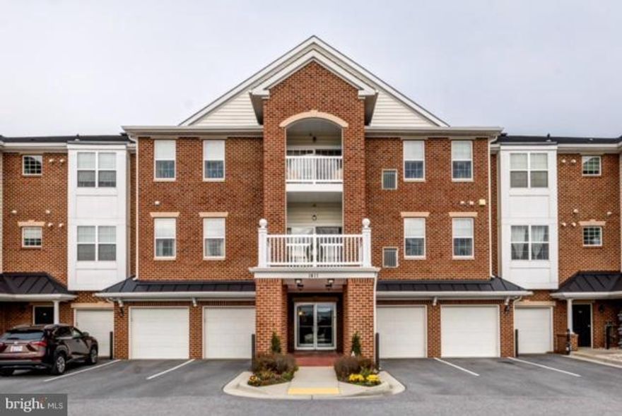 Tastefully appointed 2B/2Ba condo in Active Adult Comm (55+) Cork wood floors, granite countertops, newer appliances and custom paint colors.No remodeling needed- move in and enjoy all the community amenities or relax on your private deck!This unit has its own 1 car garage that is attached to the building.Close to restaurants,shopping and all major commuting routes. Top  floor unit with elevator.