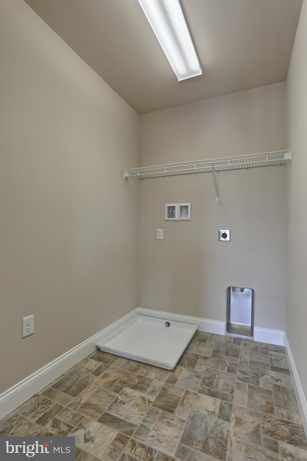 THE ESTATES AT HEARTHSIDE - Residential