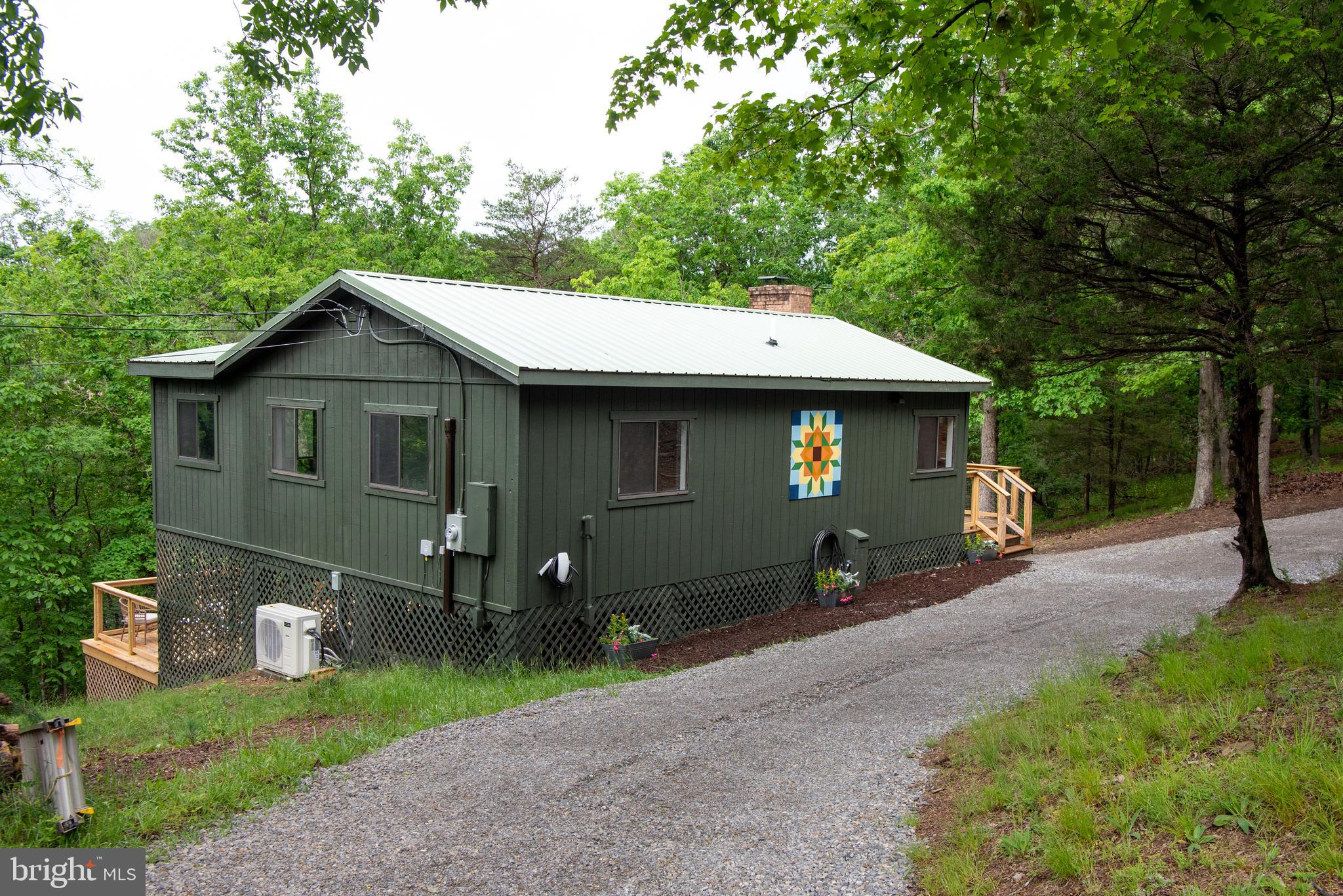 CABINS AT LOST RIVER - Residential