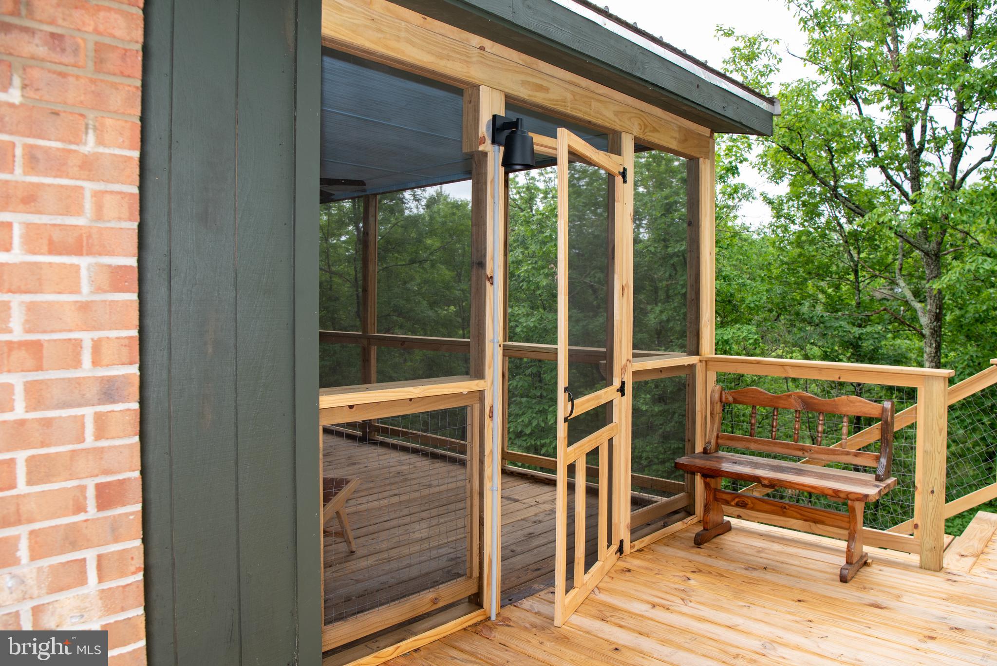 CABINS AT LOST RIVER - Residential