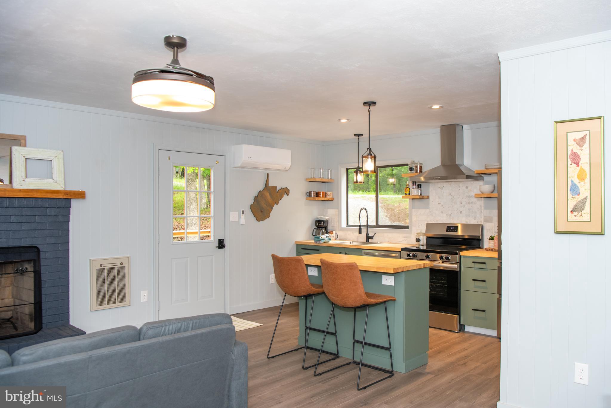 CABINS AT LOST RIVER - Residential