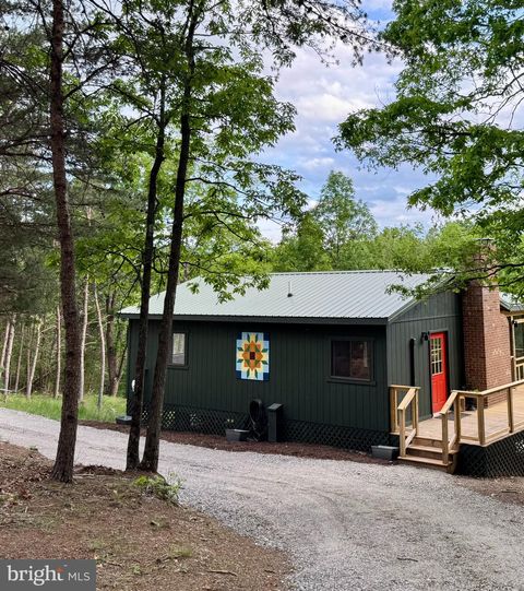 828 SNYDER'S RIDGE MATHIAS WV 26812
