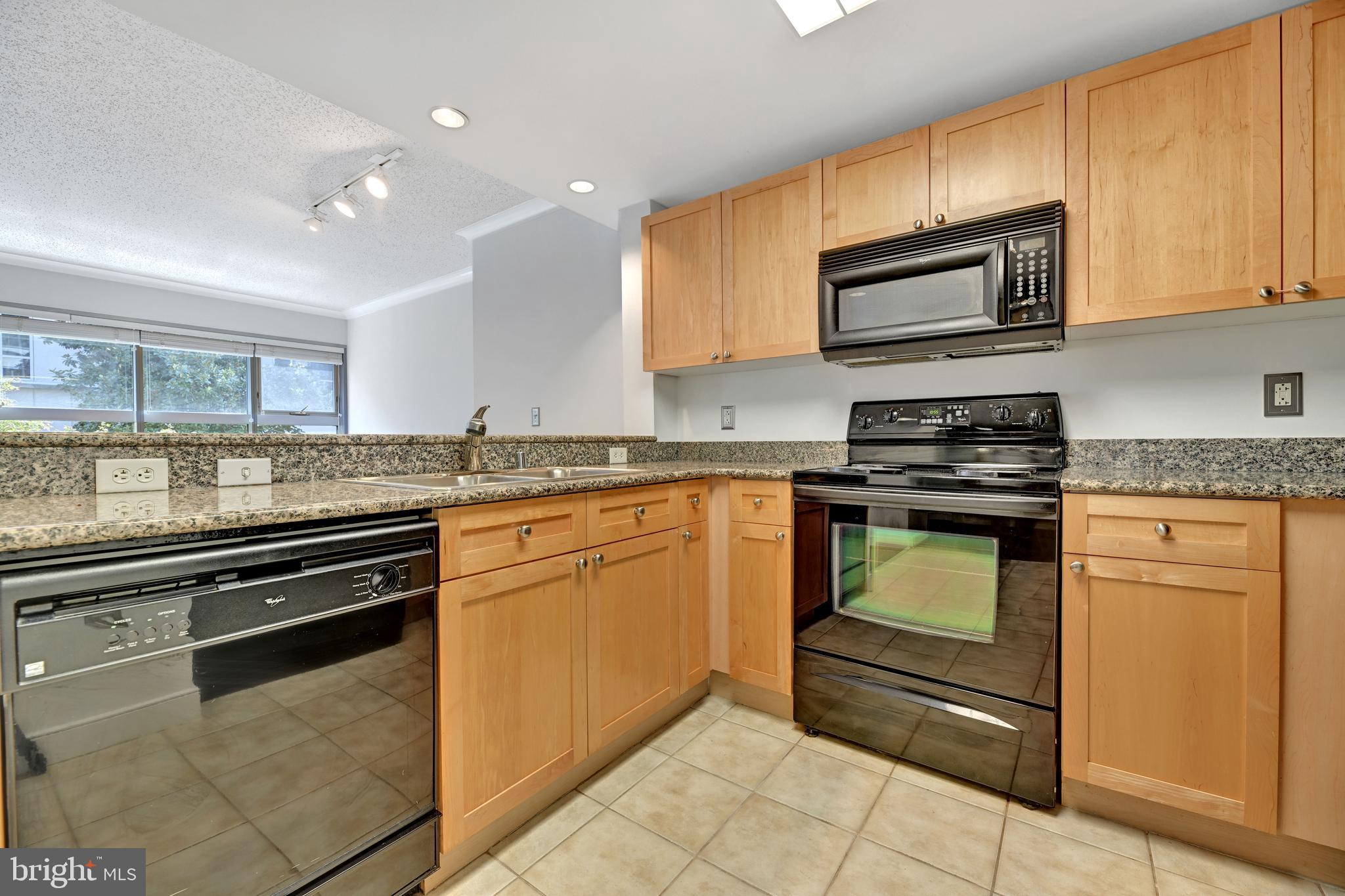 777 7TH STREET NW 821