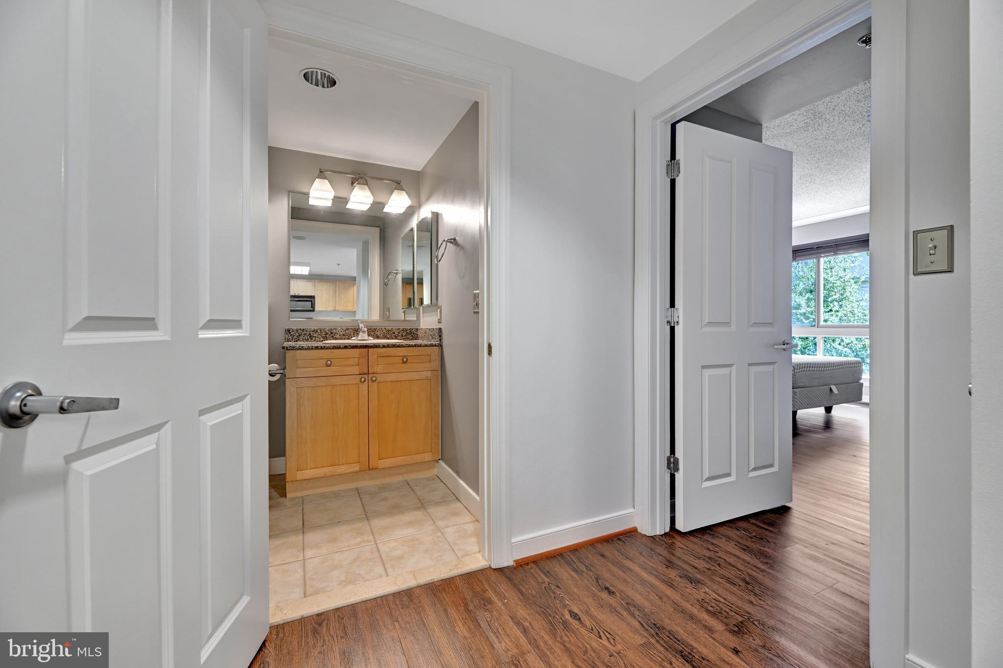 777 7TH STREET NW 821