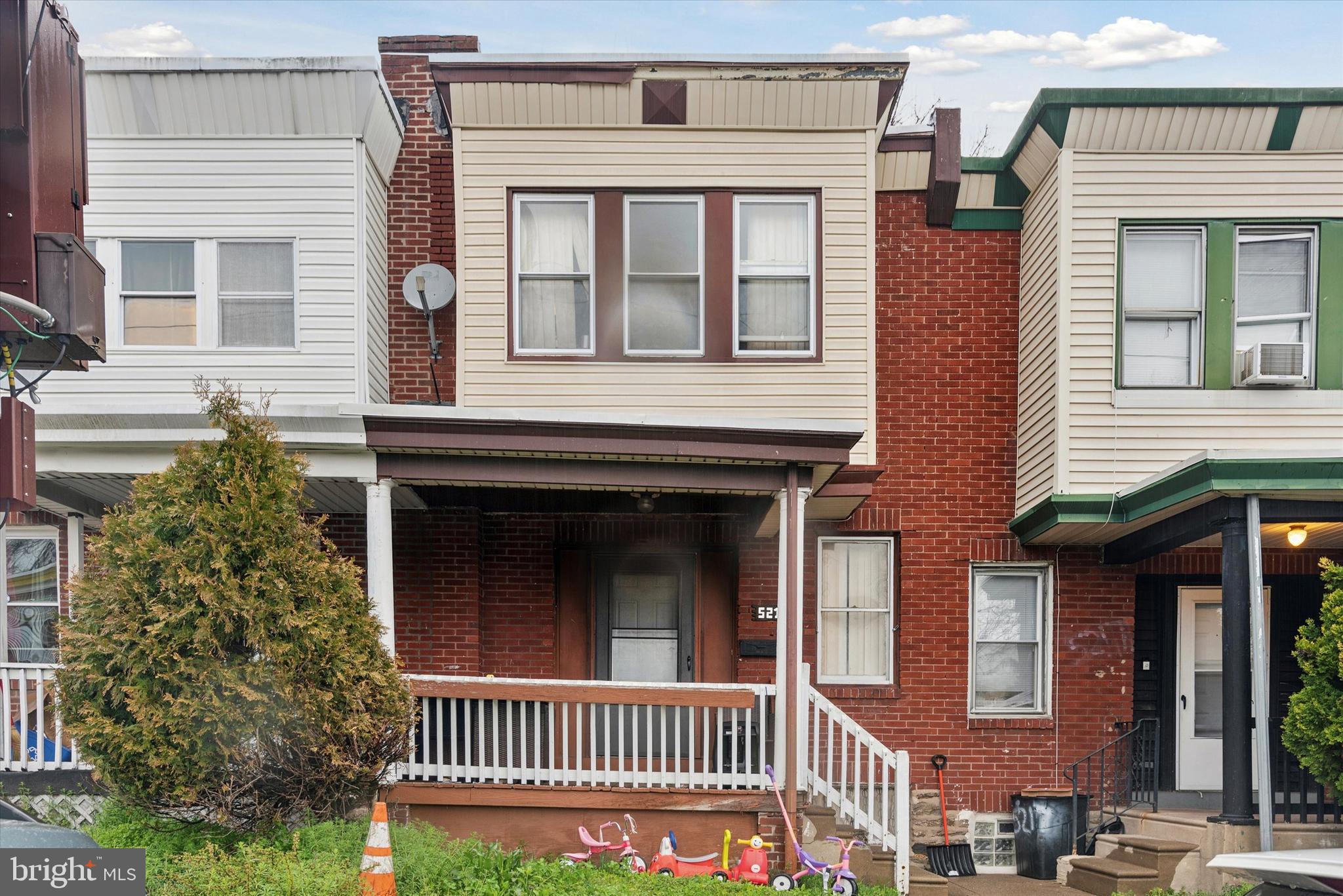 GERMANTOWN (EAST) - Residential