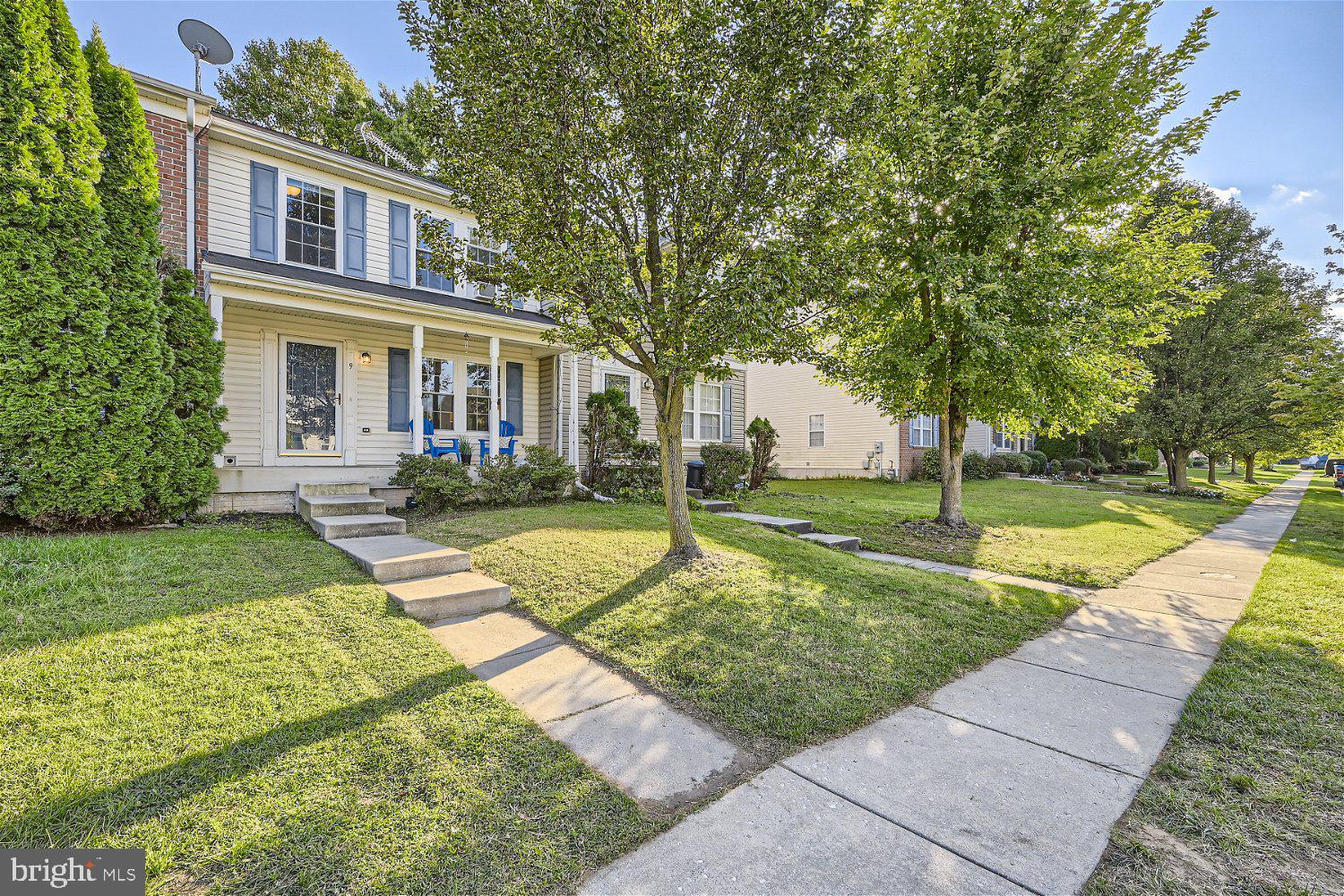 SENECA POINTE - Residential