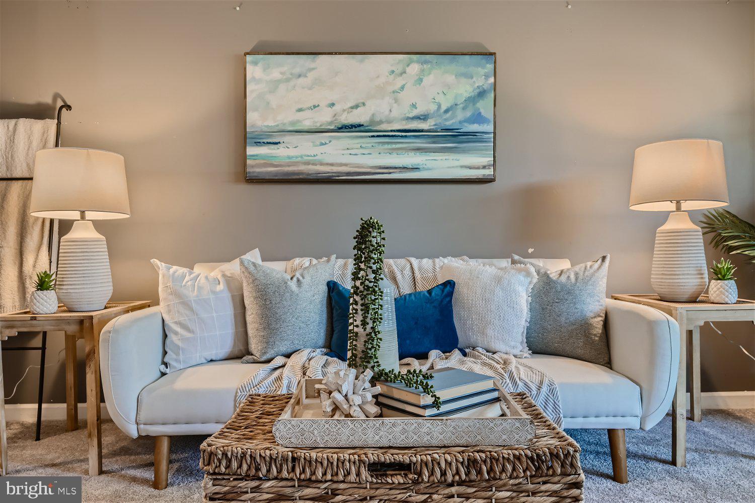 SENECA POINTE - Residential