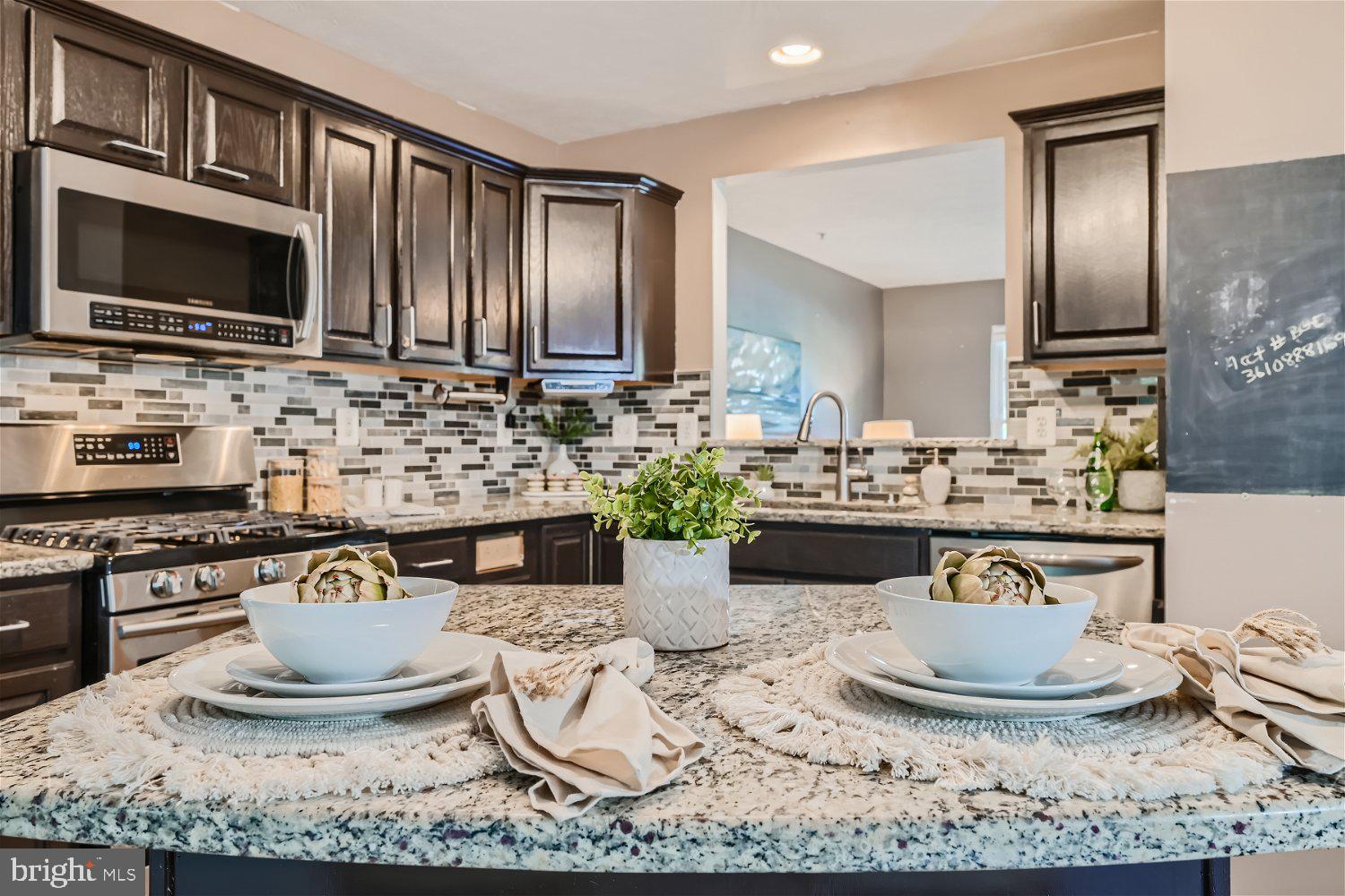 SENECA POINTE - Residential