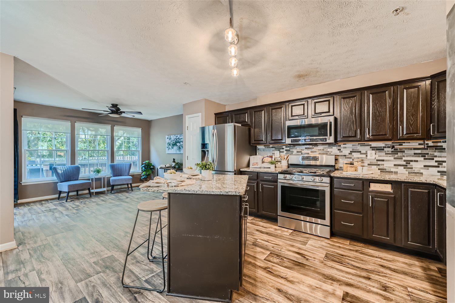 SENECA POINTE - Residential