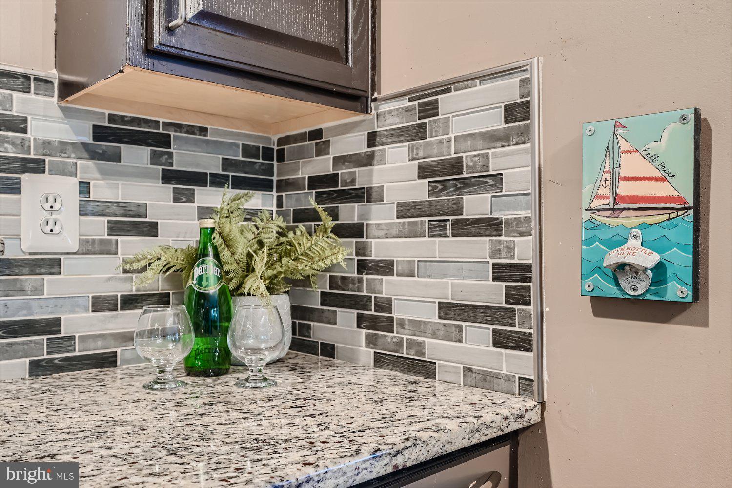 SENECA POINTE - Residential