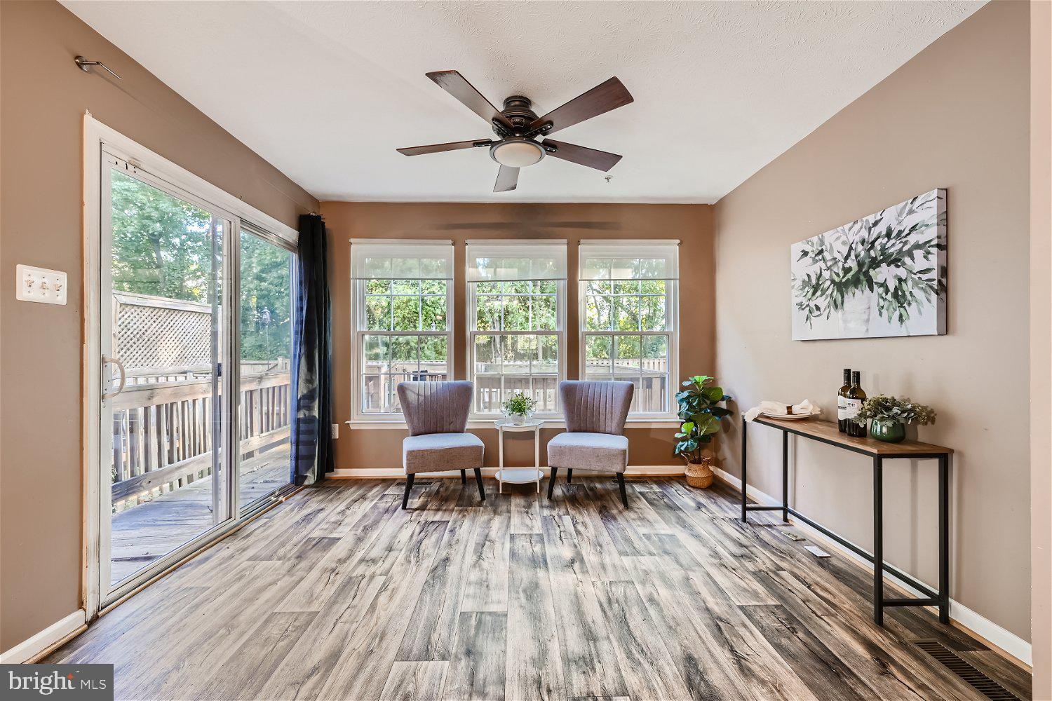 SENECA POINTE - Residential