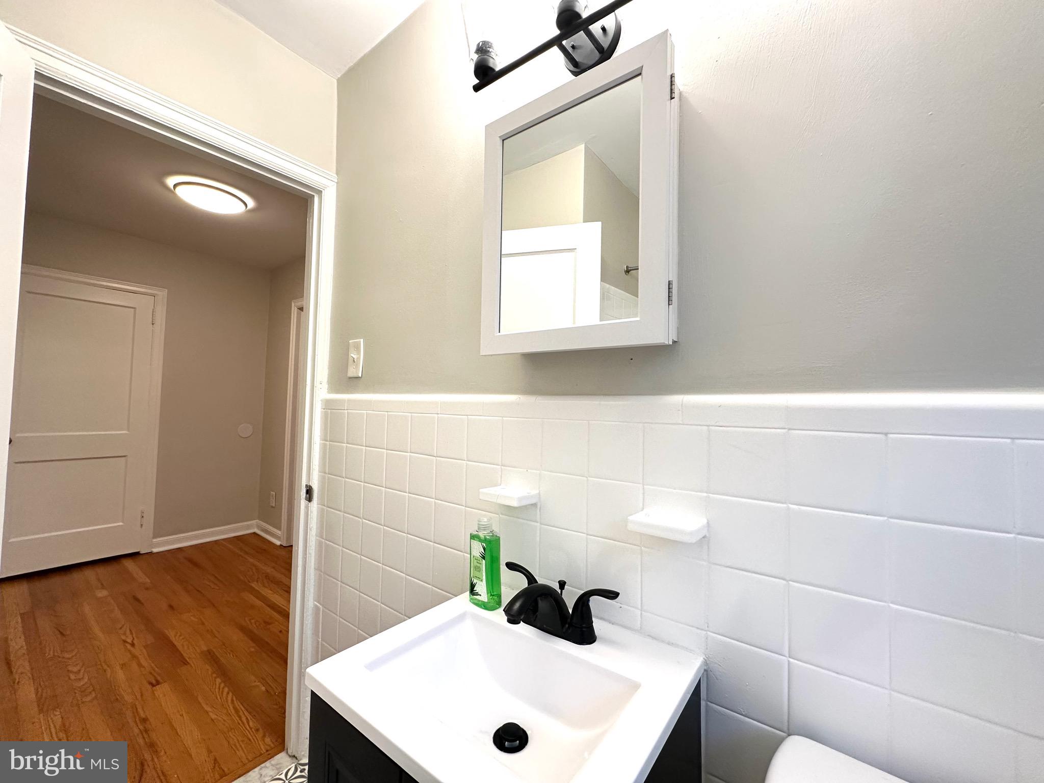 OLNEY - Residential Lease