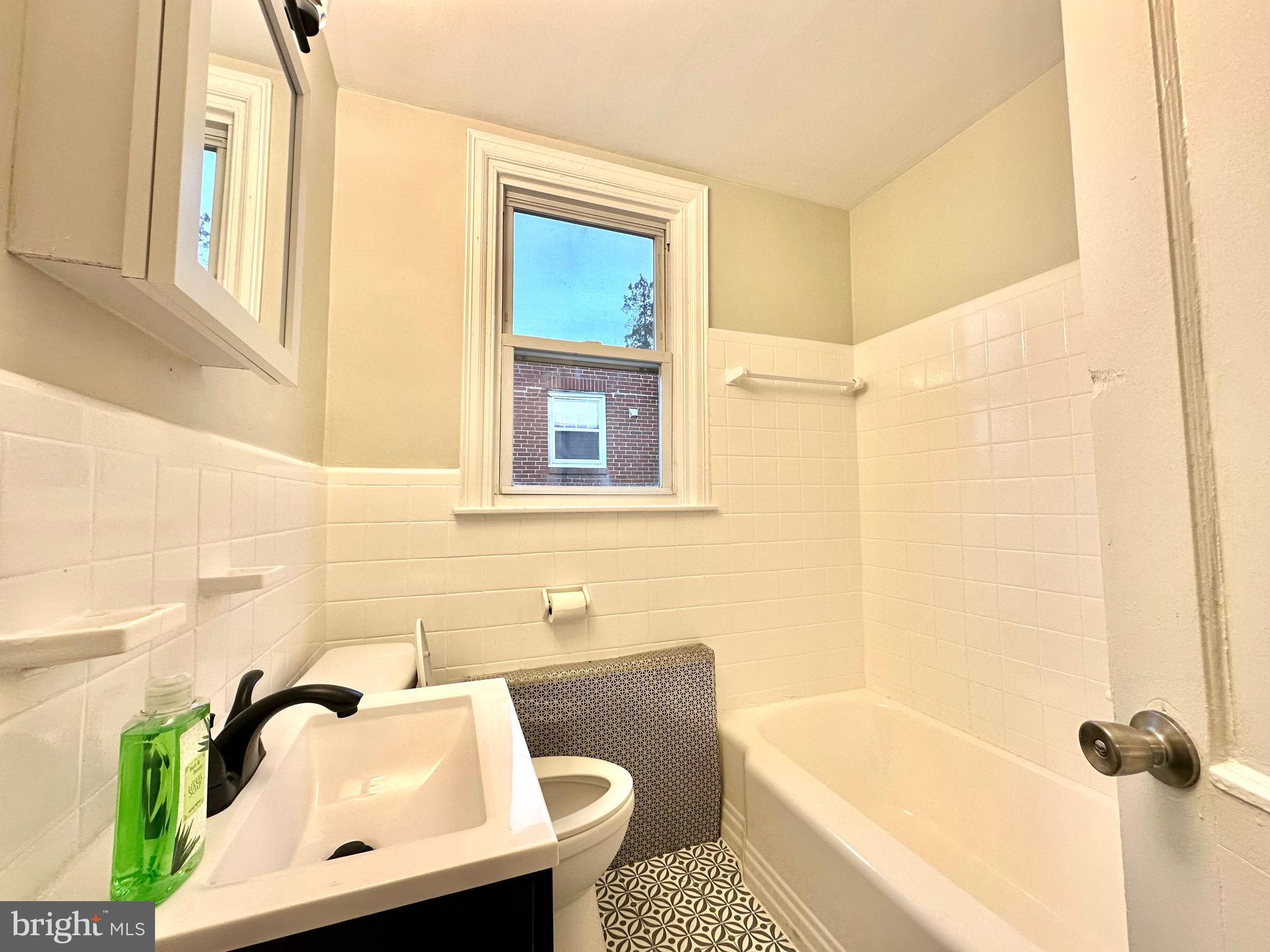 OLNEY - Residential Lease