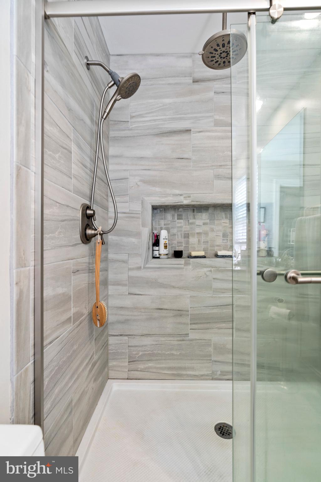 FORESTVIEW - Residential