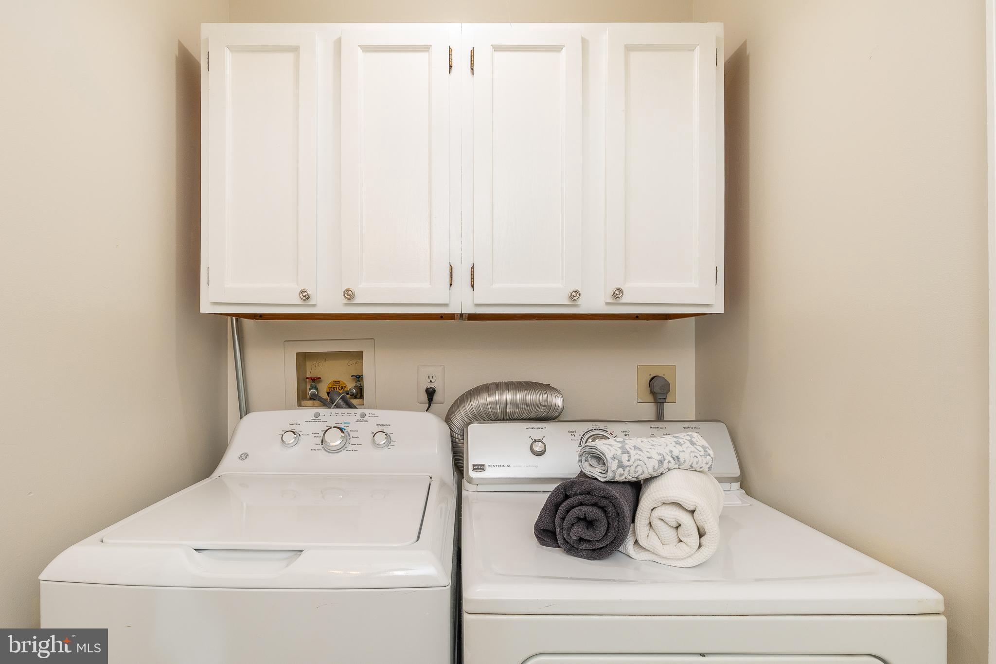 HAYFIELD VIEW - Residential Lease