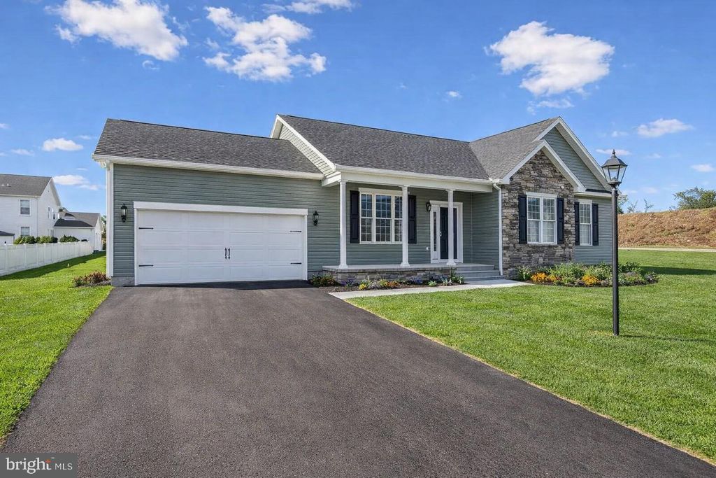 Photo of 7 Chickadee Court, GETTYSBURG, PA 17325 (MLS # PAAD2022196)