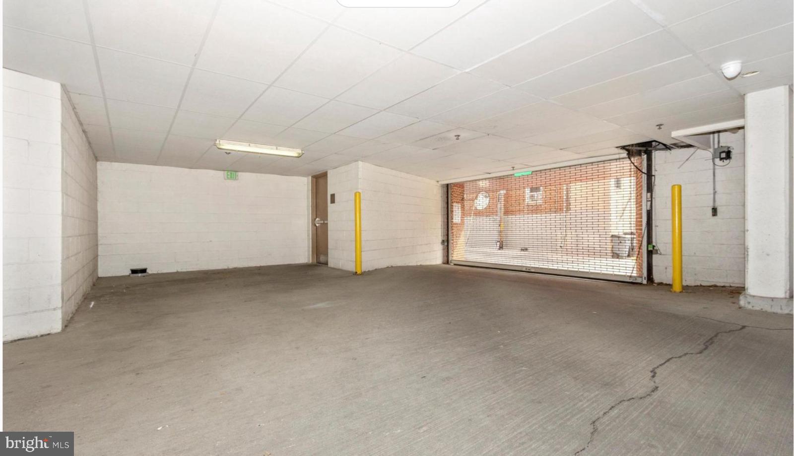 CHARLES VILLAGE - Residential Lease