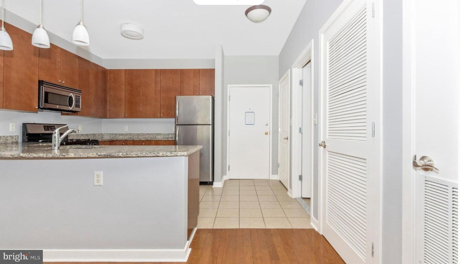 CHARLES VILLAGE - Residential Lease