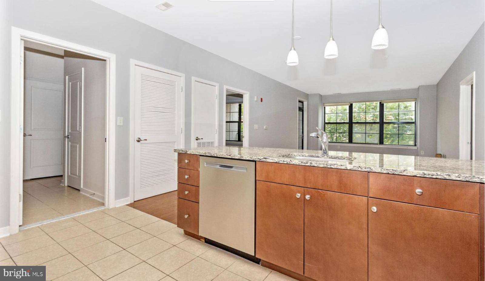 CHARLES VILLAGE - Residential Lease