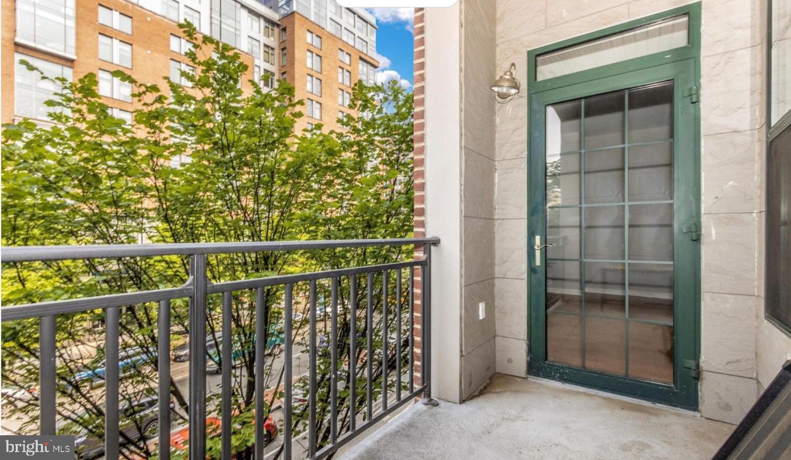 CHARLES VILLAGE - Residential Lease