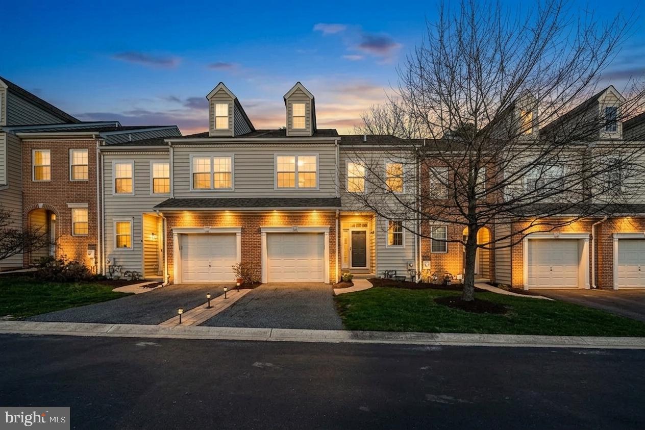 LONGWOOD VILLAGE - Residential