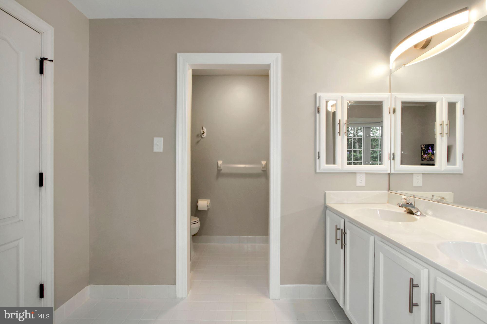 LONGWOOD VILLAGE - Residential