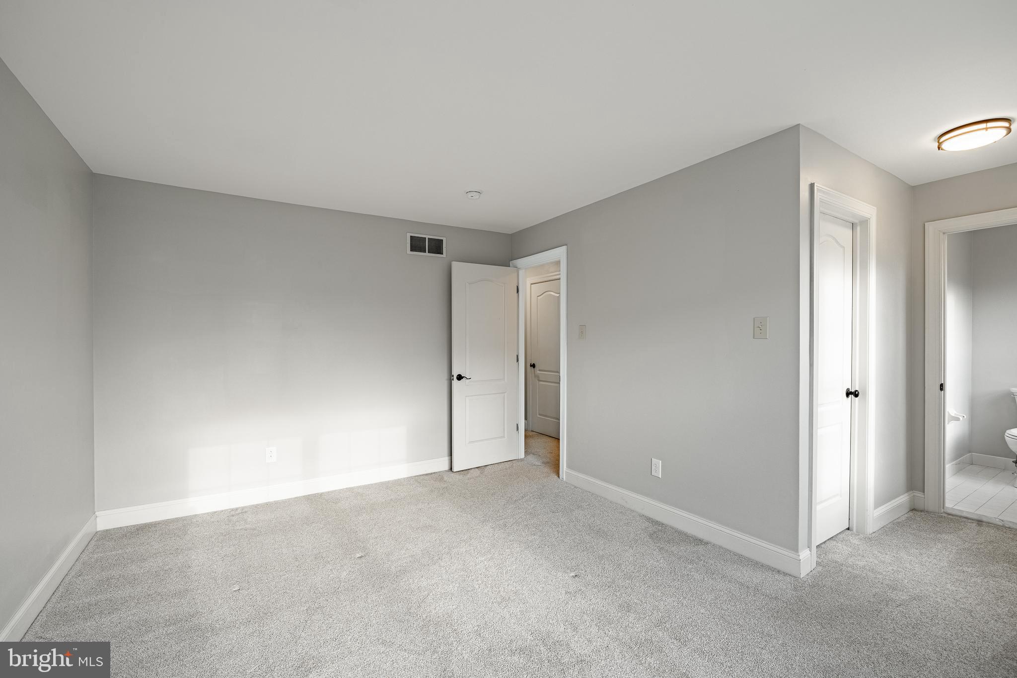 LONGWOOD VILLAGE - Residential