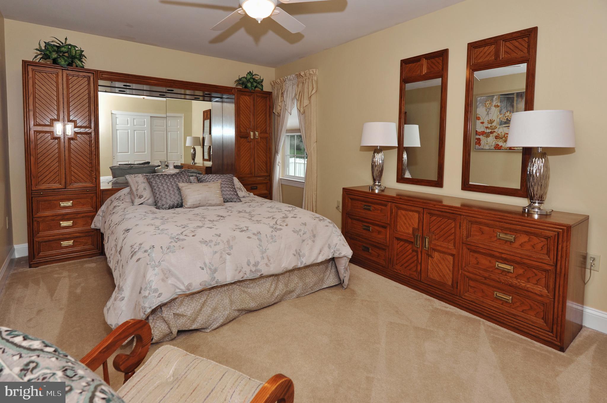 LINFIELD FARMS - Residential