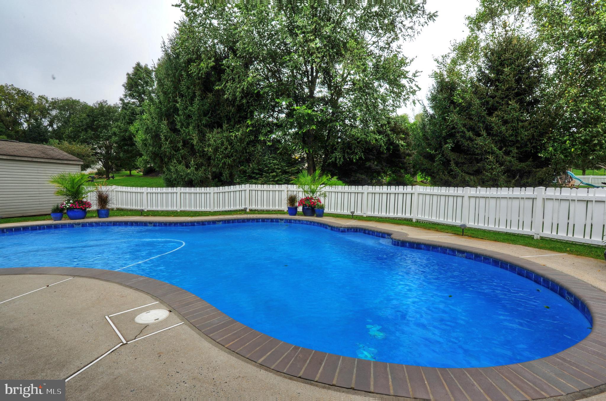 LINFIELD FARMS - Residential